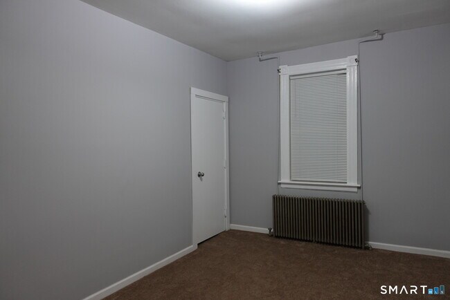 Building Photo - 53 Lindsley St