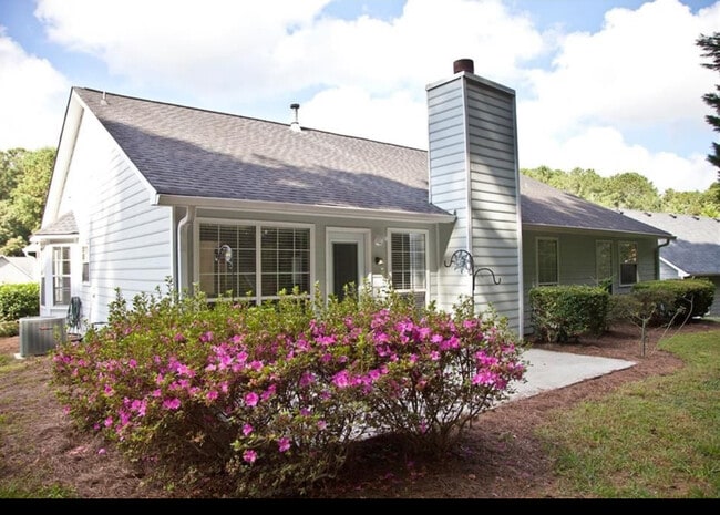 Building Photo - 2925 Dogwood Creek Pkwy NW