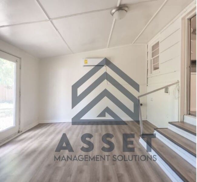 Building Photo - RENT TO OWN – Warr Acres!