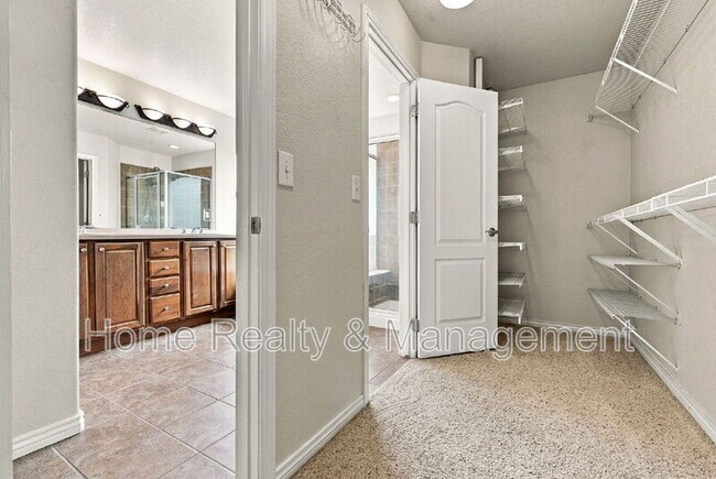 Building Photo - 12236 Kalispell St