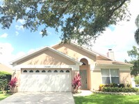 Building Photo - Beautiful Pool Home in the Villages of Eas...