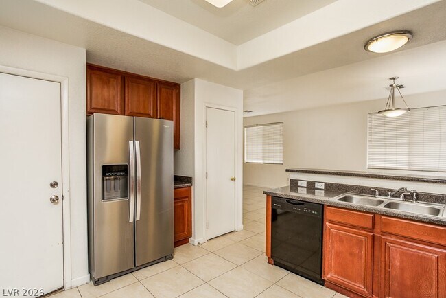 Building Photo - 1236 La Ballena Trail