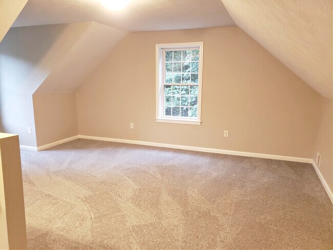 Building Photo - 13 Aldrich St