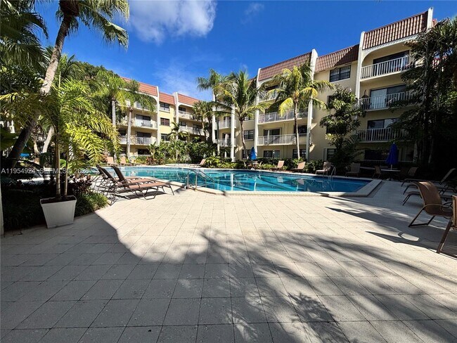 Building Photo - 9301 SW 92nd Ave