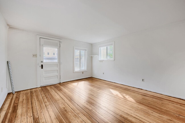 Building Photo - 714 1/2 S Tejon St