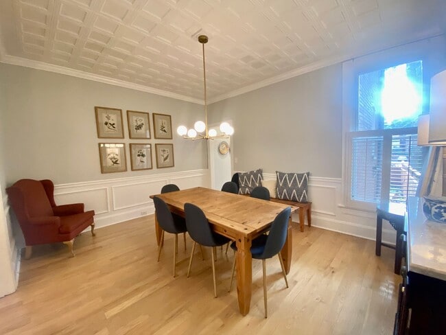 Building Photo - SPACIOUS 3 BED BROWNSTONE with PARKING, YARD and 2 DECKS!