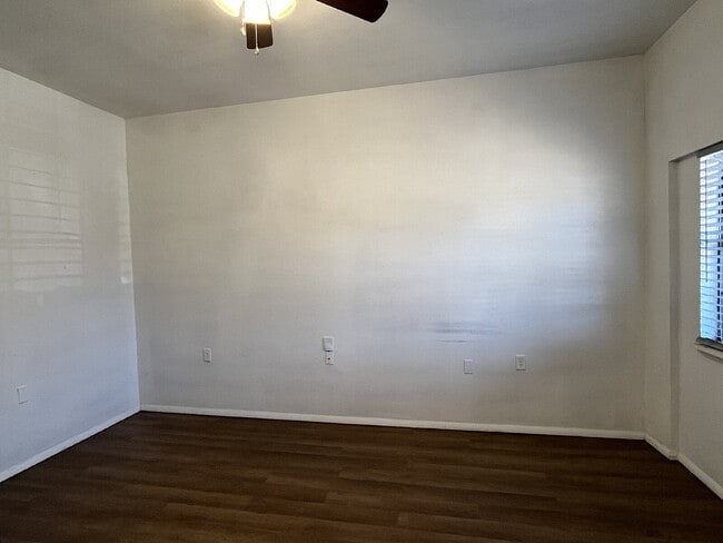 Building Photo - 4-Bedroom Home with Spacious Fenced Yard