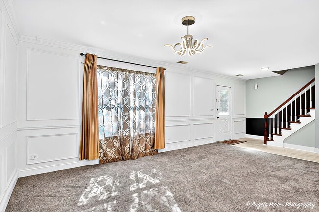 Building Photo - 1161 Hampton Ln