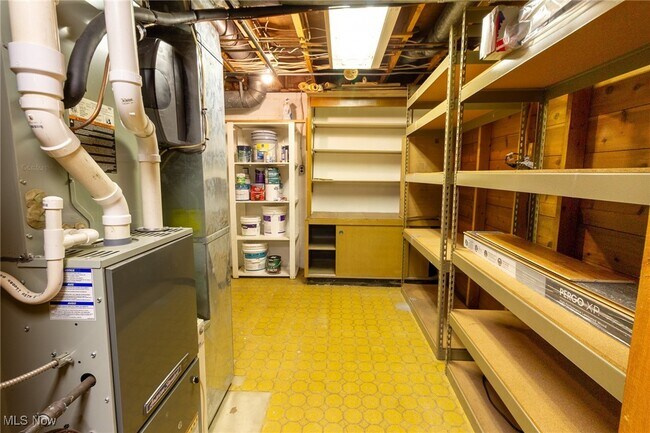 Building Photo - 24434 Emmons Rd