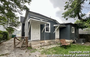 Building Photo - 1227 Willow St