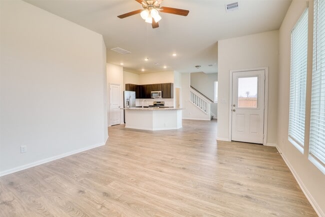 Building Photo - 399 Magnolia Ln