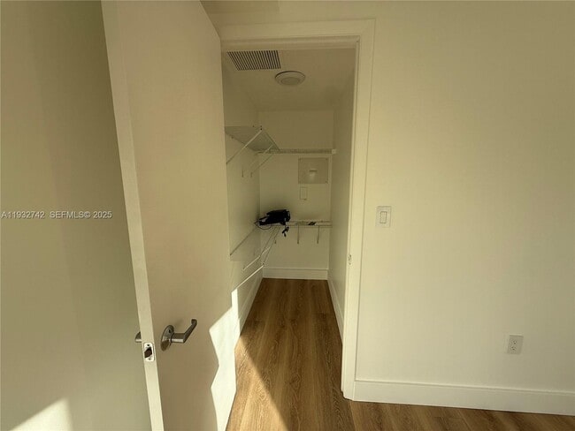 Building Photo - 50 Biscayne Blvd