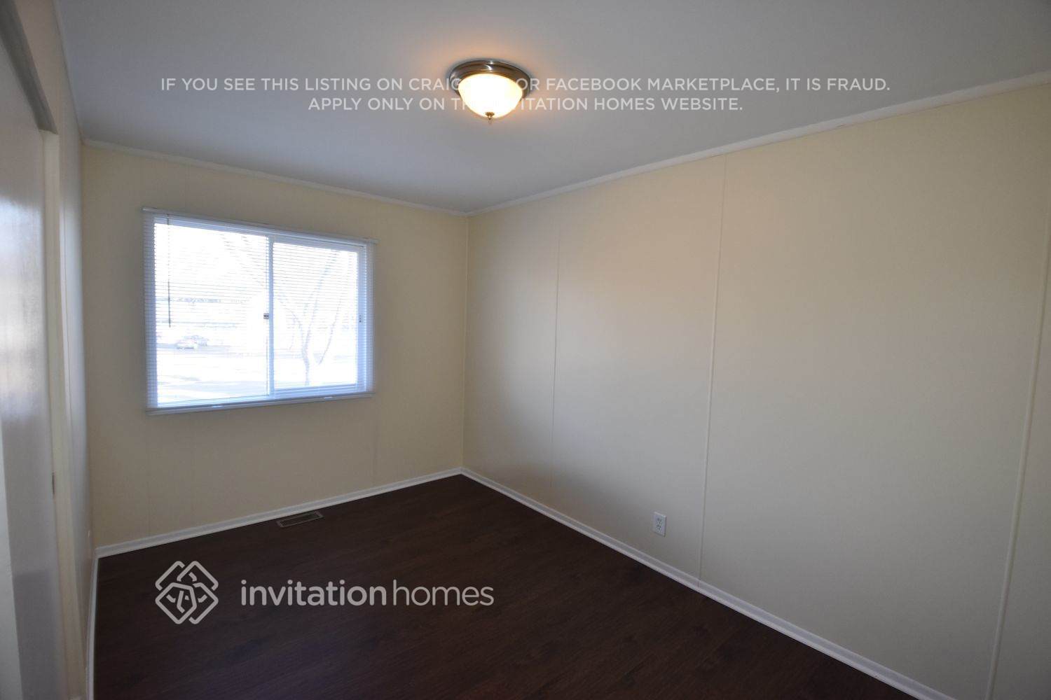 Building Photo - 1307 Foxcroft Dr