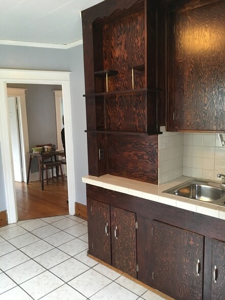 kitchen - 1115 Monroe Ave