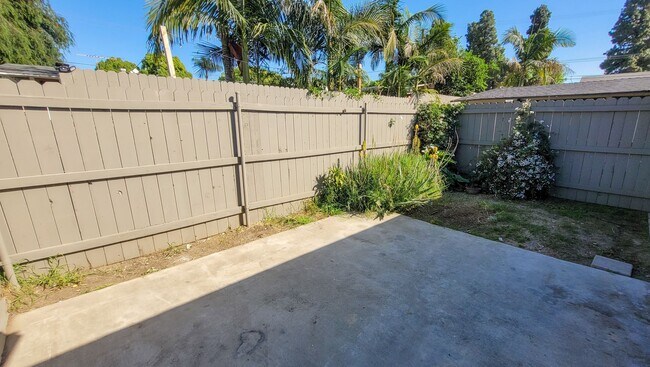 Building Photo - p12216