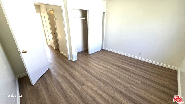 Building Photo - 140 N Berendo St