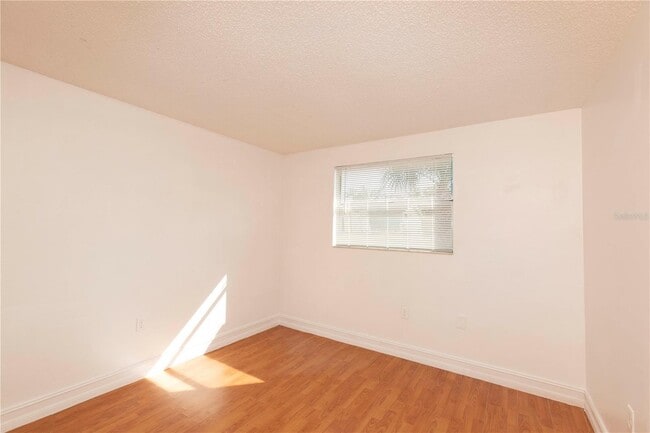 Building Photo - 6436 Baldwyn Ave