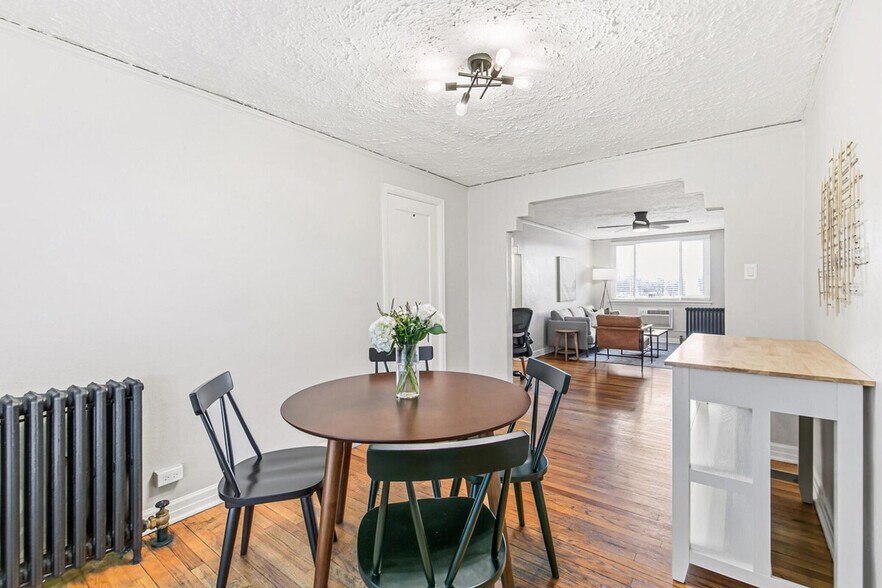 Building Photo - 1666 Detroit St