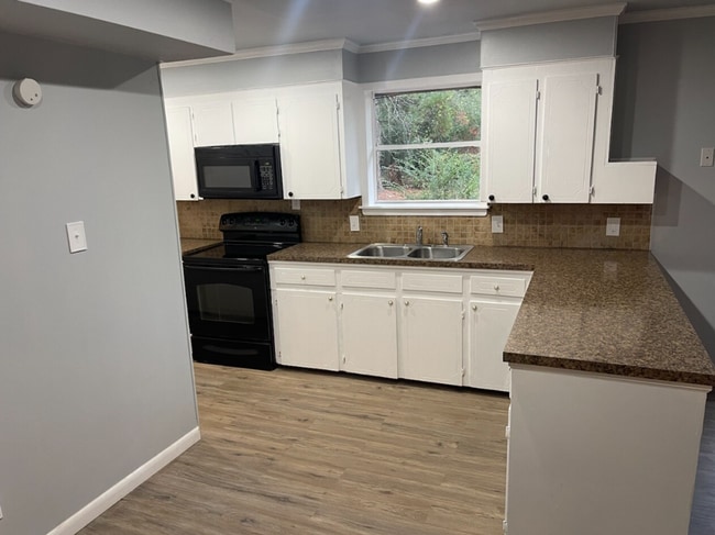 Building Photo - **Available Now...Never Have to Move Again! Don’t Miss Out…This Home Will Go Fast!**