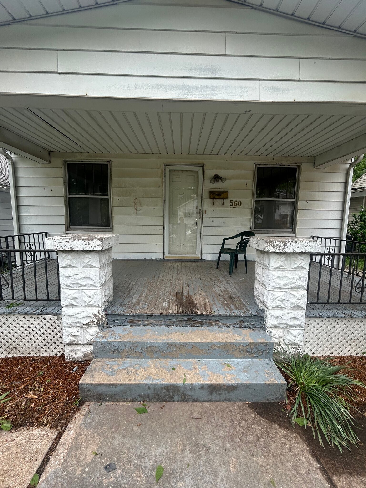 Building Photo - 560 Highland Ave
