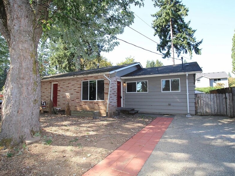 Building Photo - 9585 SE 41st Ave