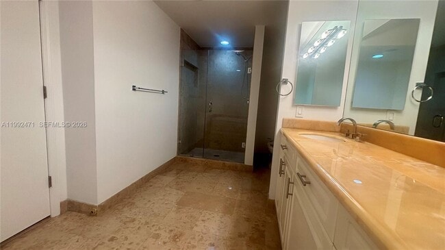 Building Photo - 4779 Collins Ave