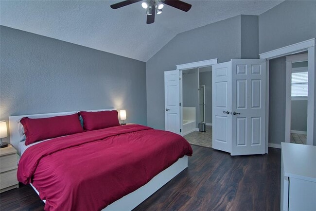 Building Photo - 2924 Canyon Oaks Ct