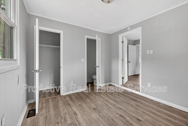 Building Photo - 900 Partridge Ave