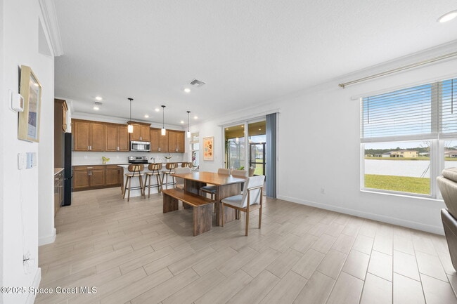 Building Photo - 715 Veridian Cir NW