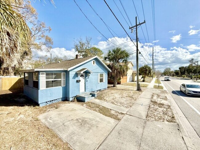 Building Photo - 1914 31st St S