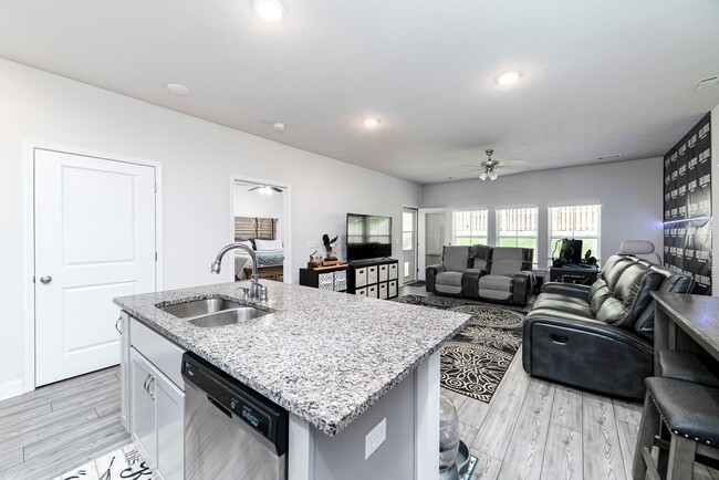 Building Photo - Townhome in Grovetown