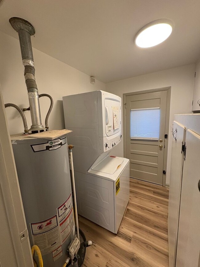 Building Photo - Newly Renovated 1 Bed 1 Bath Home