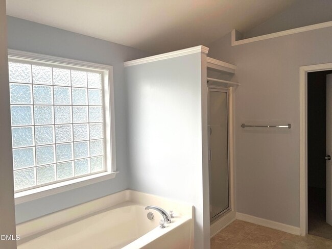 Building Photo - 1020 Delta River Way