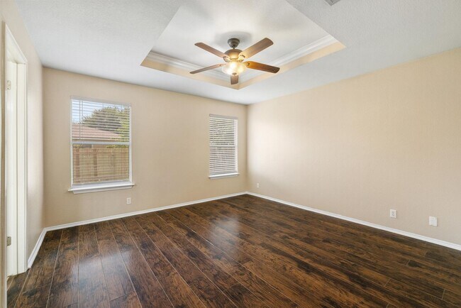 Building Photo - 104 Brentwood Dr