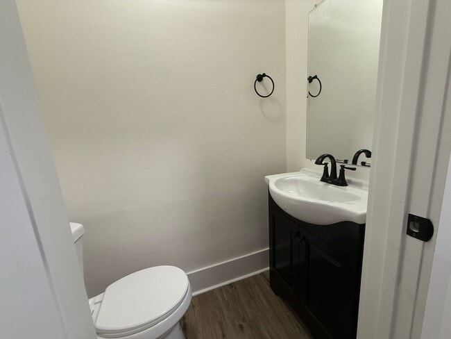 Building Photo - 975-977_MILLER AVE