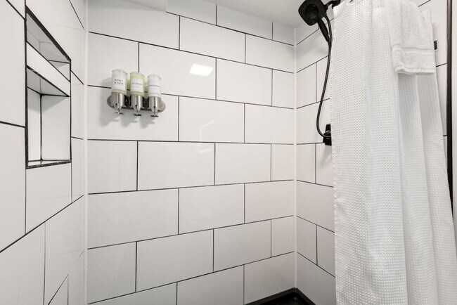 Building Photo - 3413 N 8th St