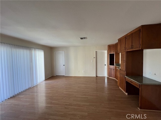 Building Photo - 616 S Archer St