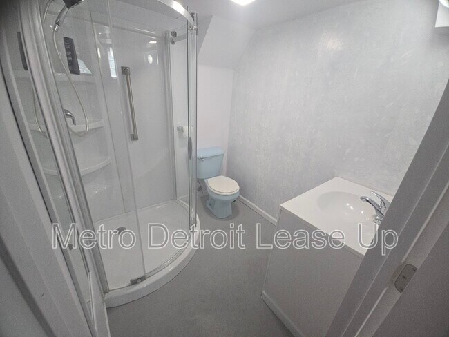 Building Photo - 3759 Columbus St