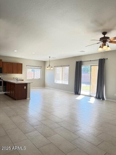 Building Photo - 4231 E Firestone Dr