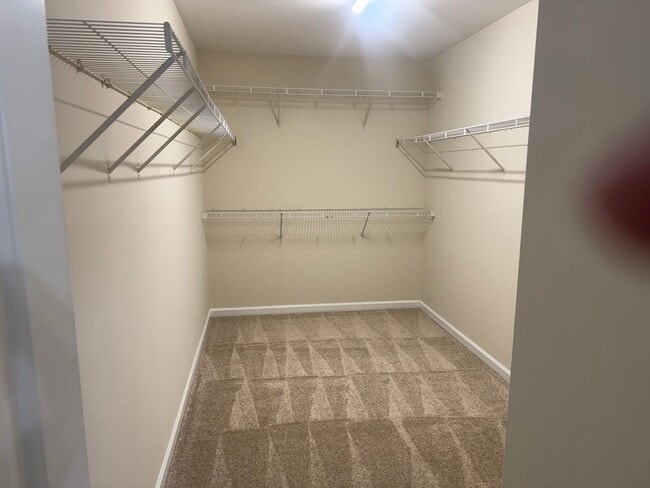 Building Photo - Charming 4br/2.5ba in SE Raleigh, Avail Now!