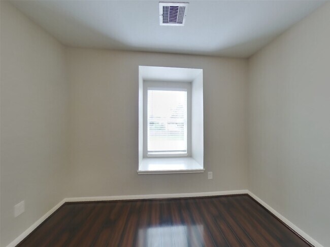Building Photo - 18418 Westgate Springs Ln