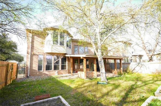 Building Photo - 11608 Spicewood Pkwy
