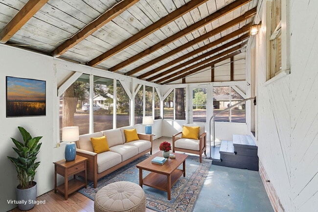 Building Photo - 20 Martha Ave