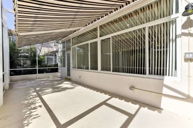 Building Photo - 1161 Siesta Key Cir