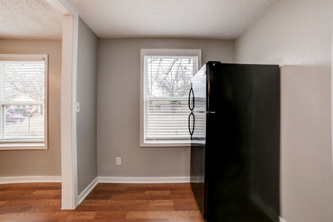 Building Photo - S Trenton Ave Triplex