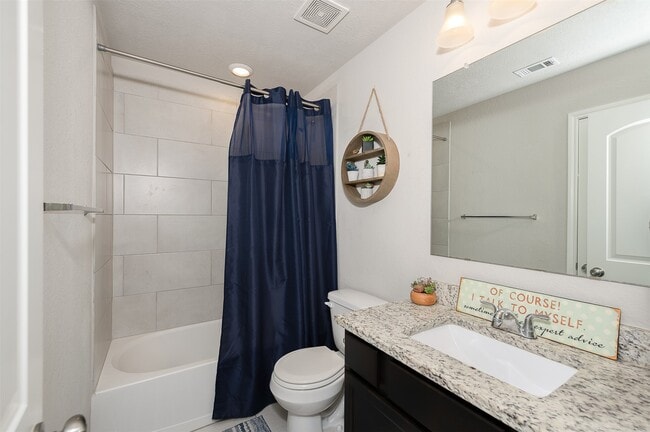Building Photo - 2125 Stubbs Dr