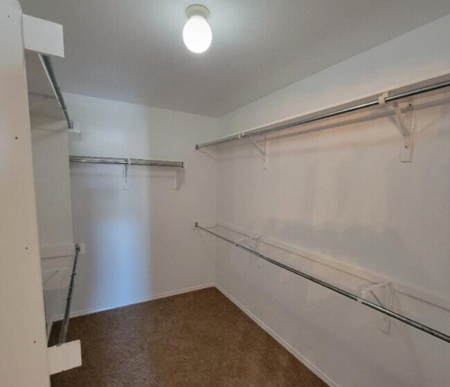 Building Photo - Modern 3-Bedroom Home with Great Amenities in San Antonio