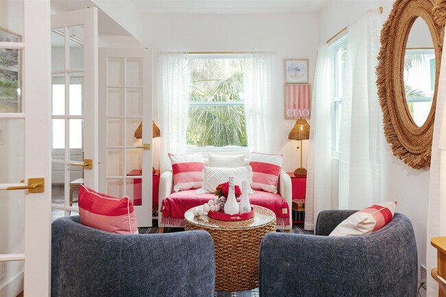 Building Photo - 610 38th St