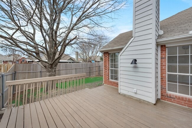 Building Photo - 7307 Cresson Dr