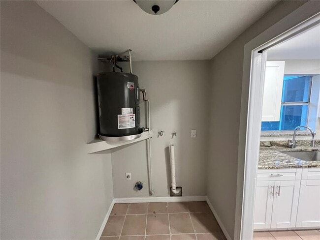 Building Photo - 8307 Needles Dr